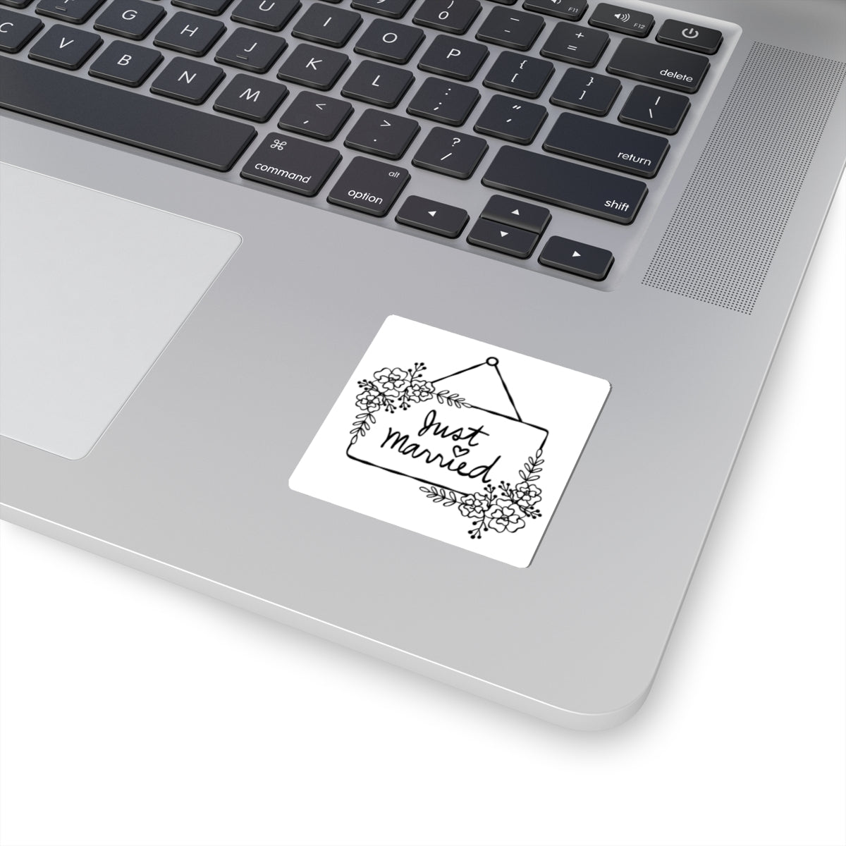 Just Married Floral Sign Kiss-Cut Sticker — Wedding Favor Sticker